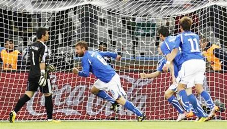 هدف التعادل الايطالي في مرمى الباراجواي